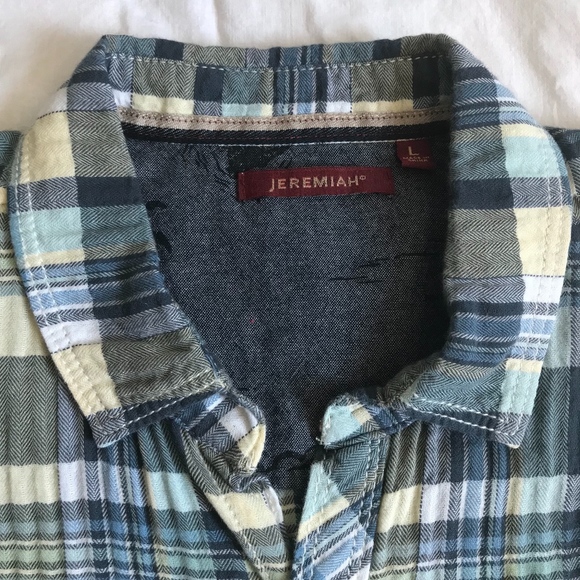 JEREMIAH Short Sleeve Plaid Shirt, L - Picture 3 of 3